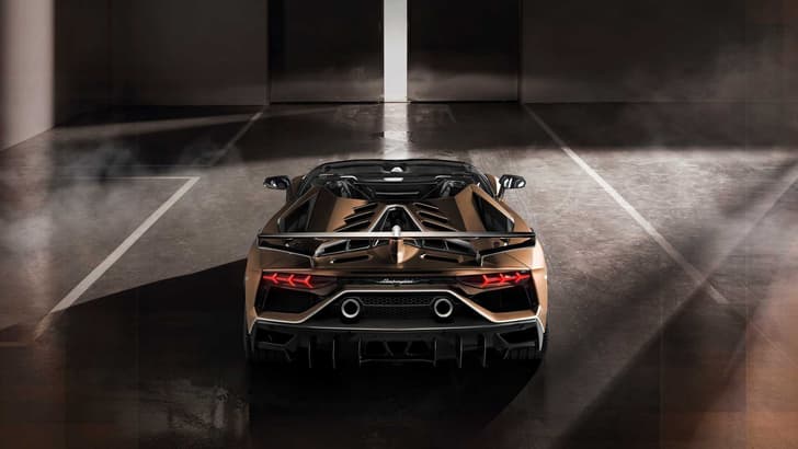 Lamborghini Aventador SVJ Roadster image gallery